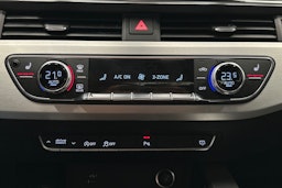 musta Audi A4 2021 kuva 32.