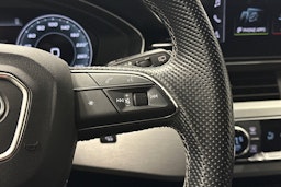 valkoinen Audi A4 2021 kuva 21.