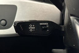 valkoinen Audi A4 2021 kuva 22.