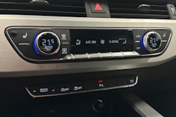 valkoinen Audi A4 2021 kuva 29.