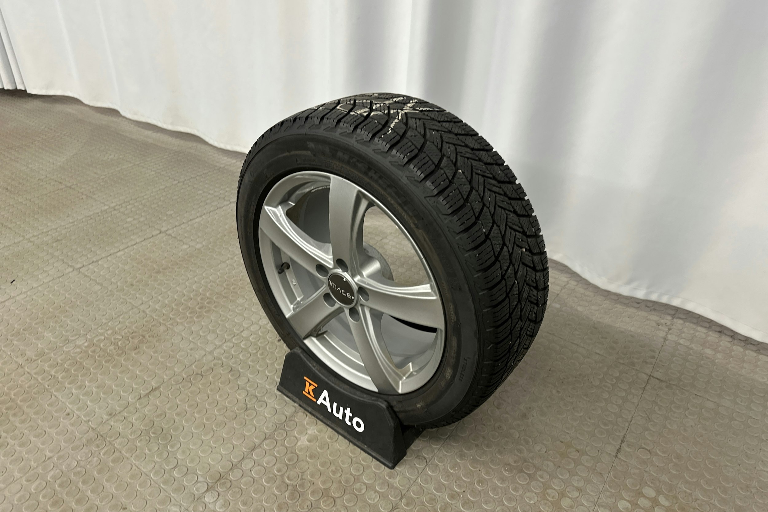 musta Audi A4 2021 kuva 13.