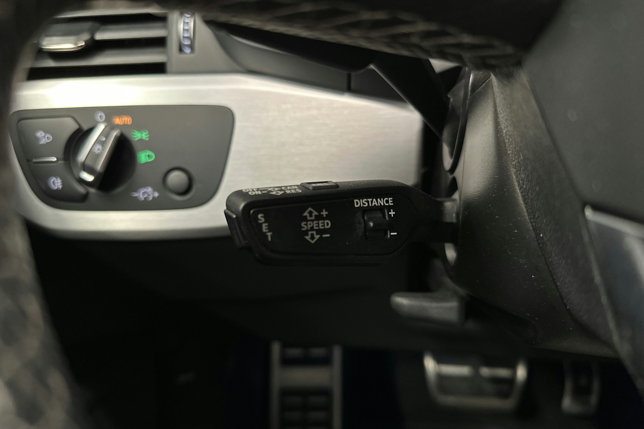 musta Audi A4 2021 kuva 16.