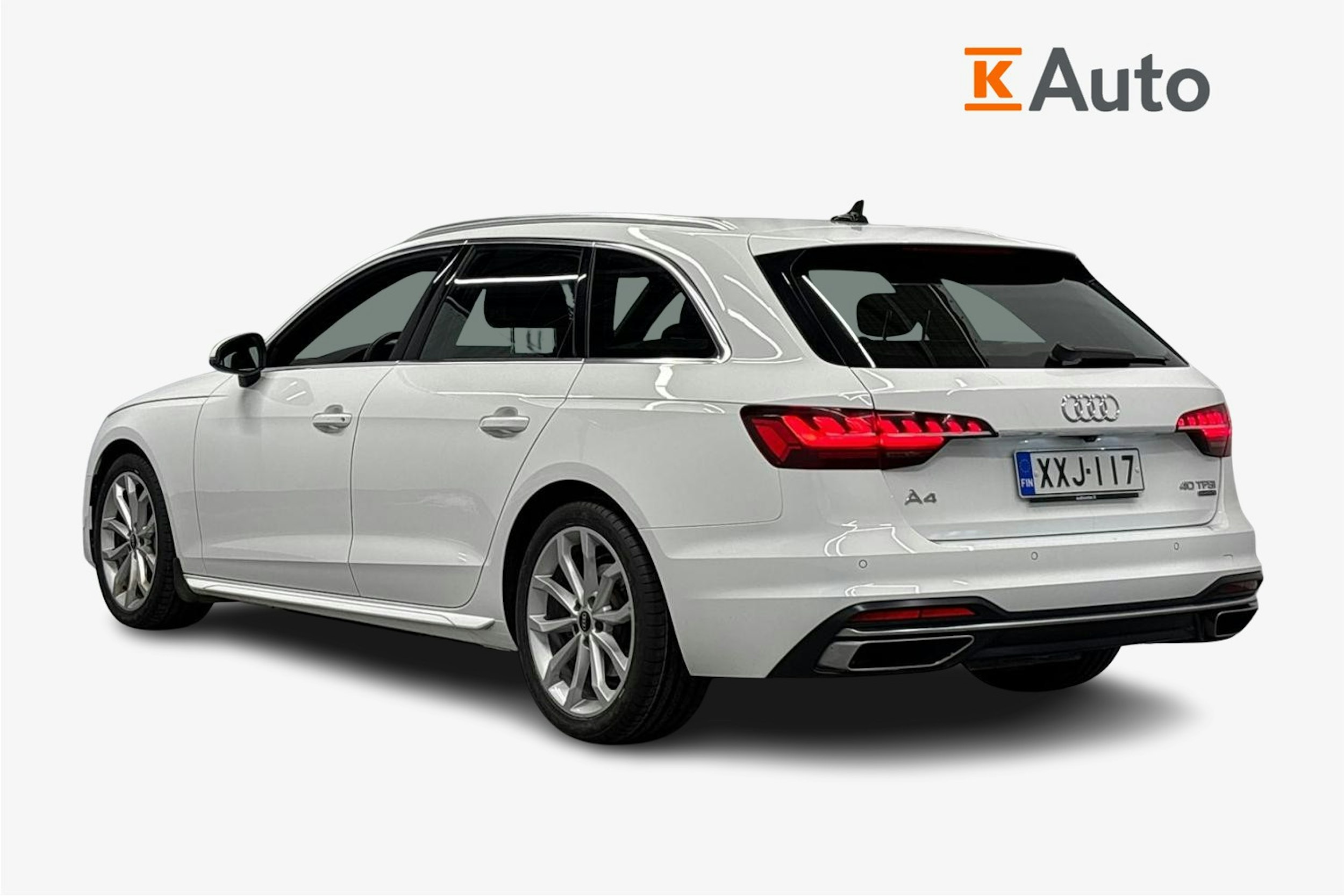 valkoinen Audi A4 2021 kuva 2.