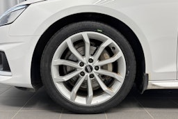 valkoinen Audi A4 2021 kuva 13.
