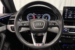 valkoinen Audi A4 2021 kuva 18.