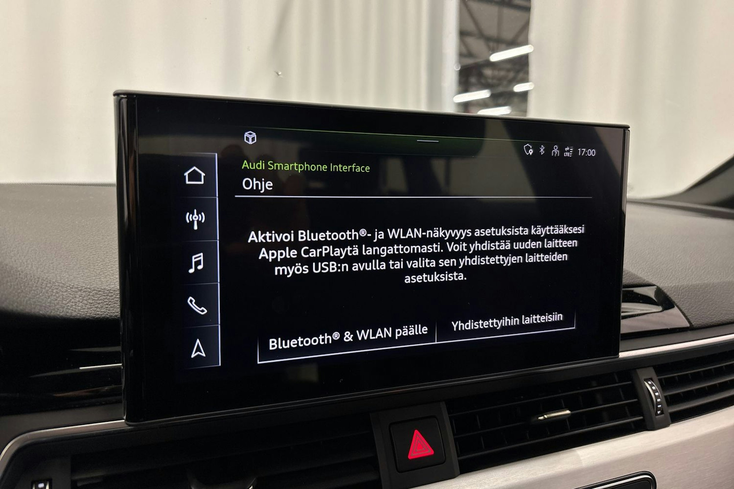 valkoinen Audi A4 2021 kuva 24.