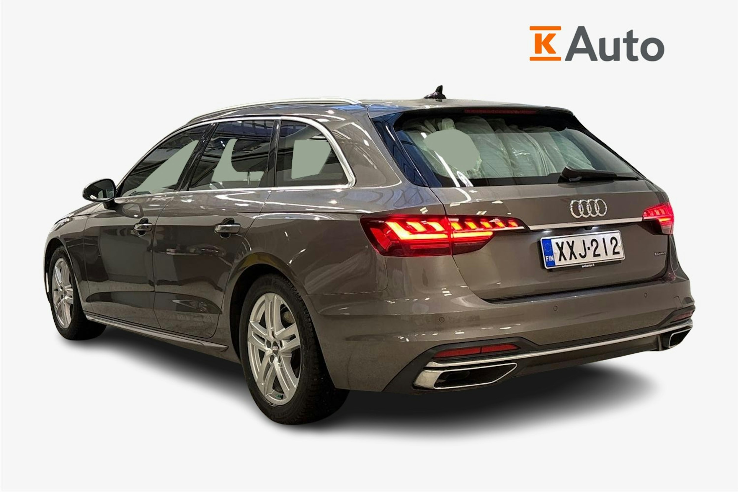 harmaa Audi A4 2021 kuva 2.