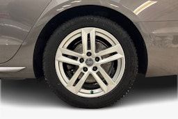 harmaa Audi A4 2021 kuva 11.