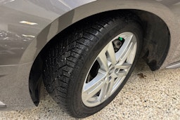 harmaa Audi A4 2021 kuva 13.