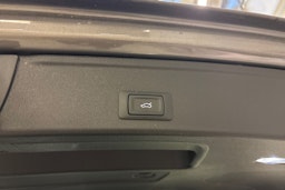 harmaa Audi A4 2021 kuva 15.