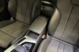 harmaa Audi A4 2021 kuva 26.