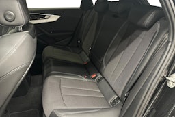 musta Audi A4 2021 kuva 10.