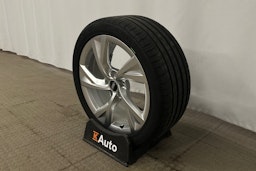 musta Audi A4 2021 kuva 13.