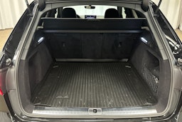 musta Audi A4 2021 kuva 14.