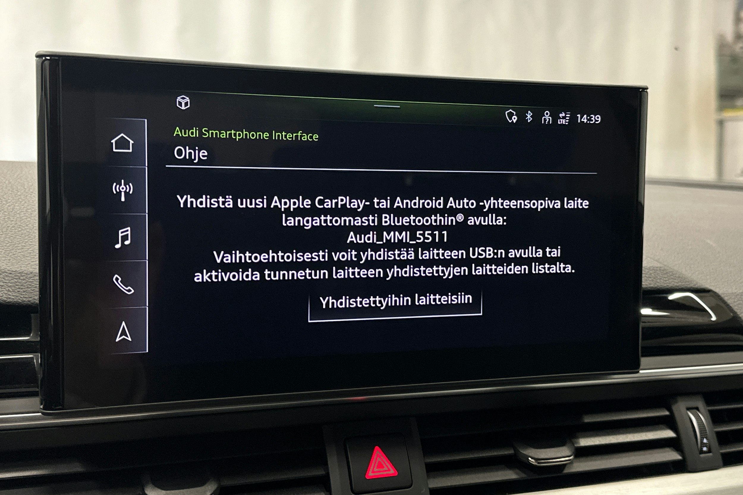 musta Audi A4 2021 kuva 26.