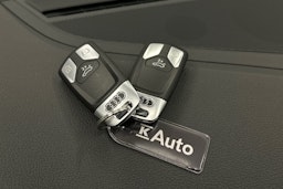 musta Audi A4 2021 kuva 28.