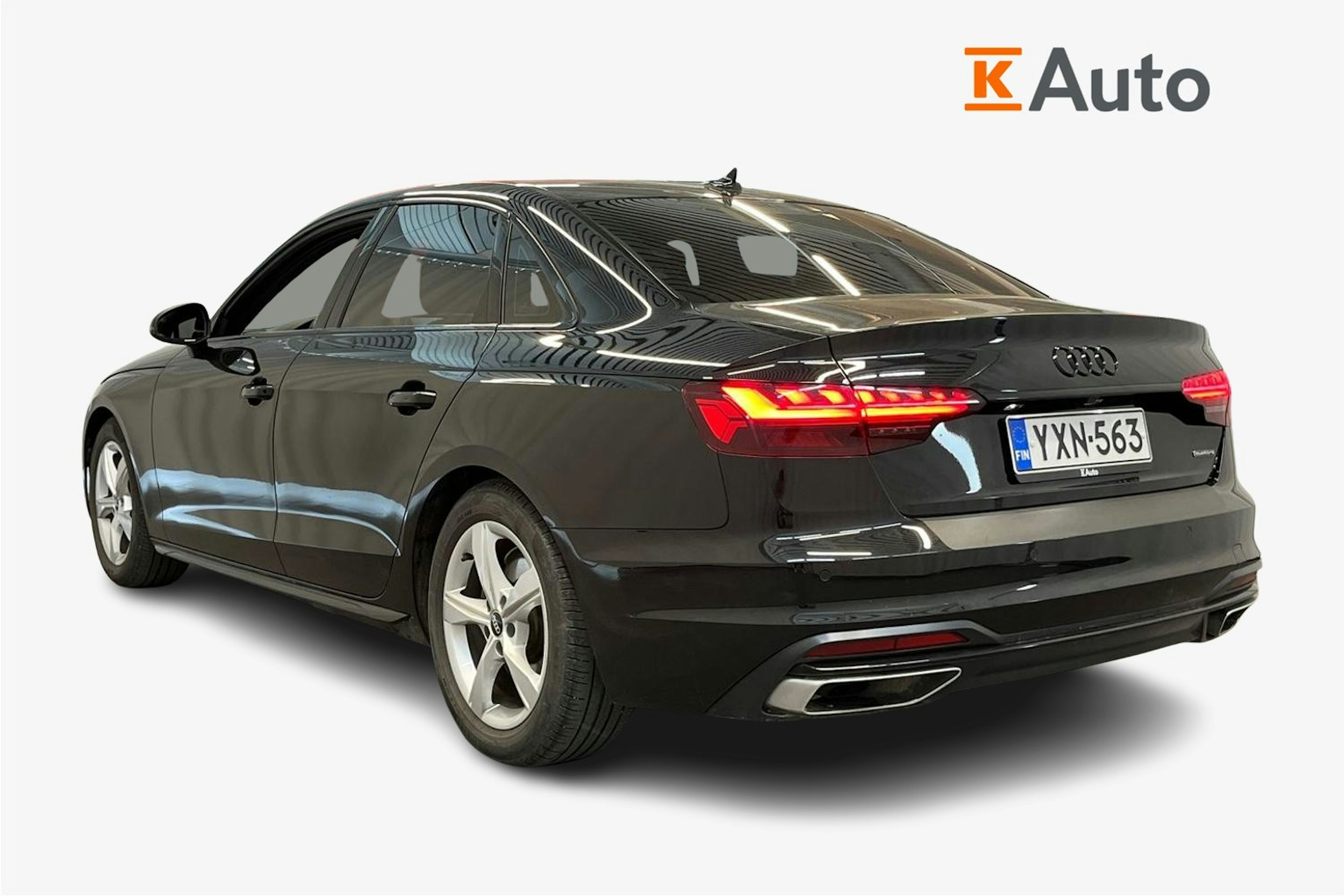 Musta Audi A4 2021 kuva 2.