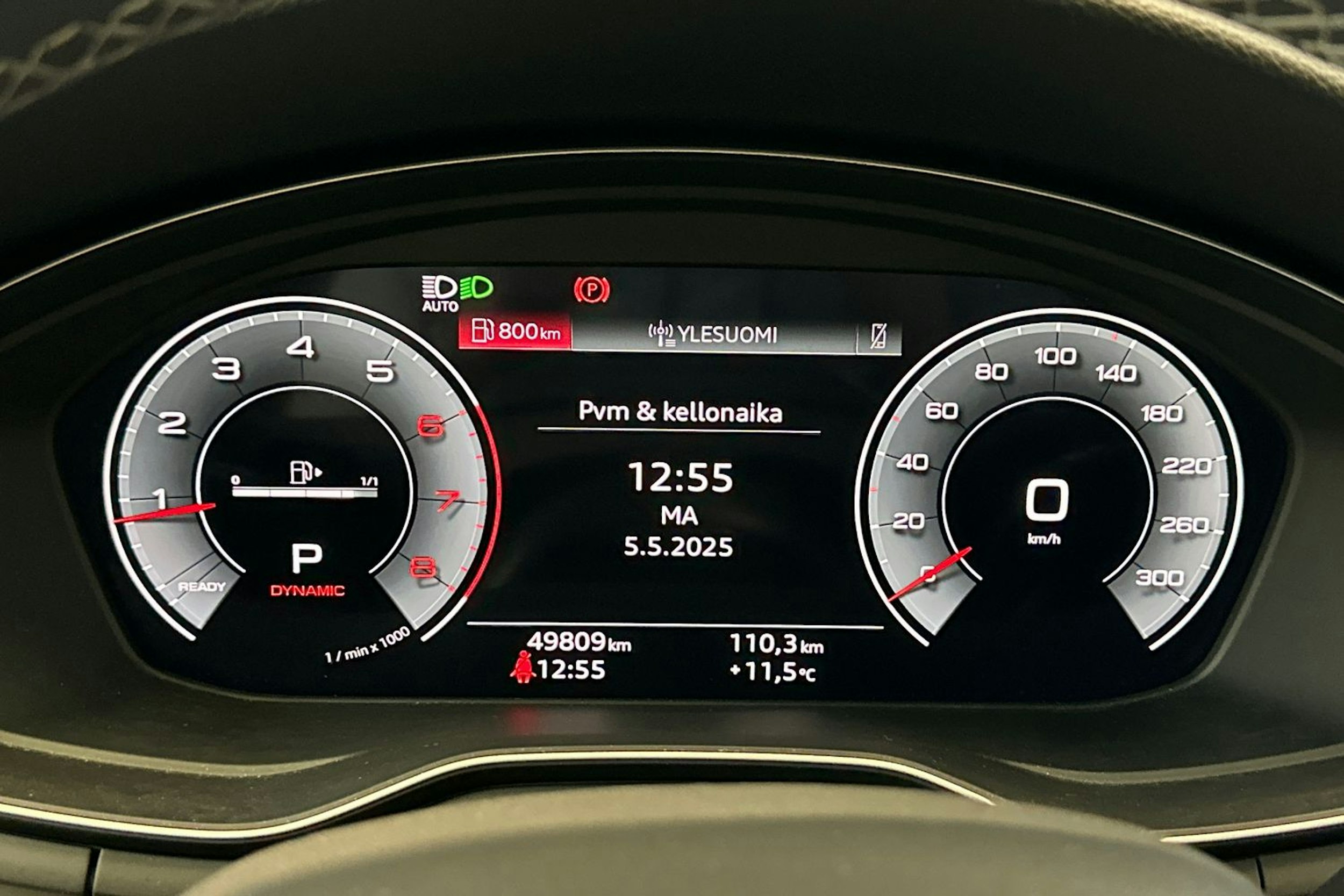 Musta Audi A4 2021 kuva 17.
