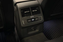valkoinen Audi A4 2021 kuva 14.