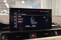 valkoinen Audi A4 2021 kuva 30.