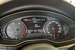 musta Audi A4 2021 kuva 14.