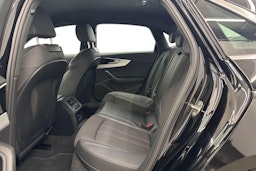 musta Audi A4 2022 kuva 10.