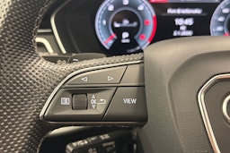 musta Audi A4 2022 kuva 16.