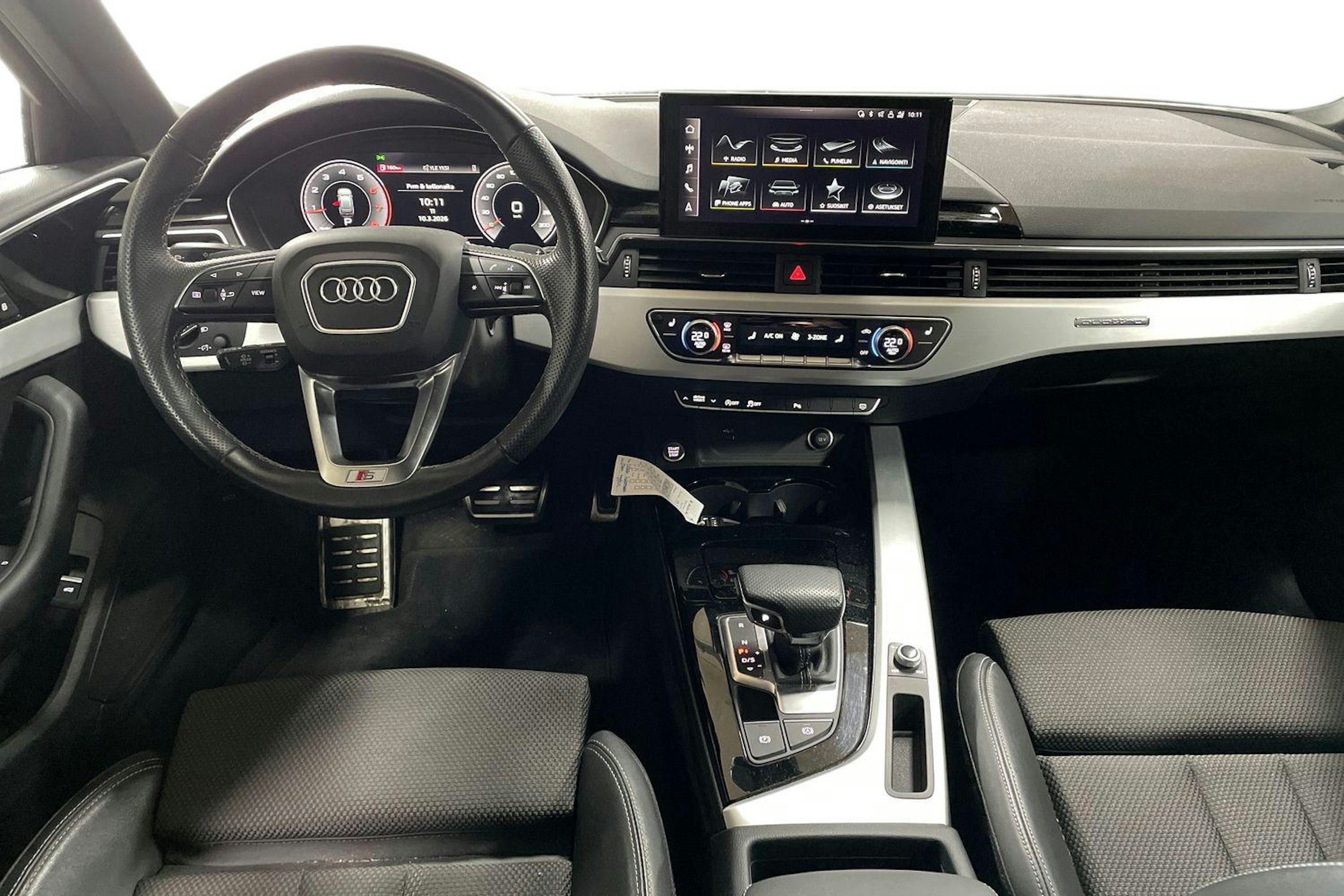 Sininen Audi A4 2022 kuva 7.