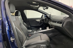 Sininen Audi A4 2022 kuva 11.