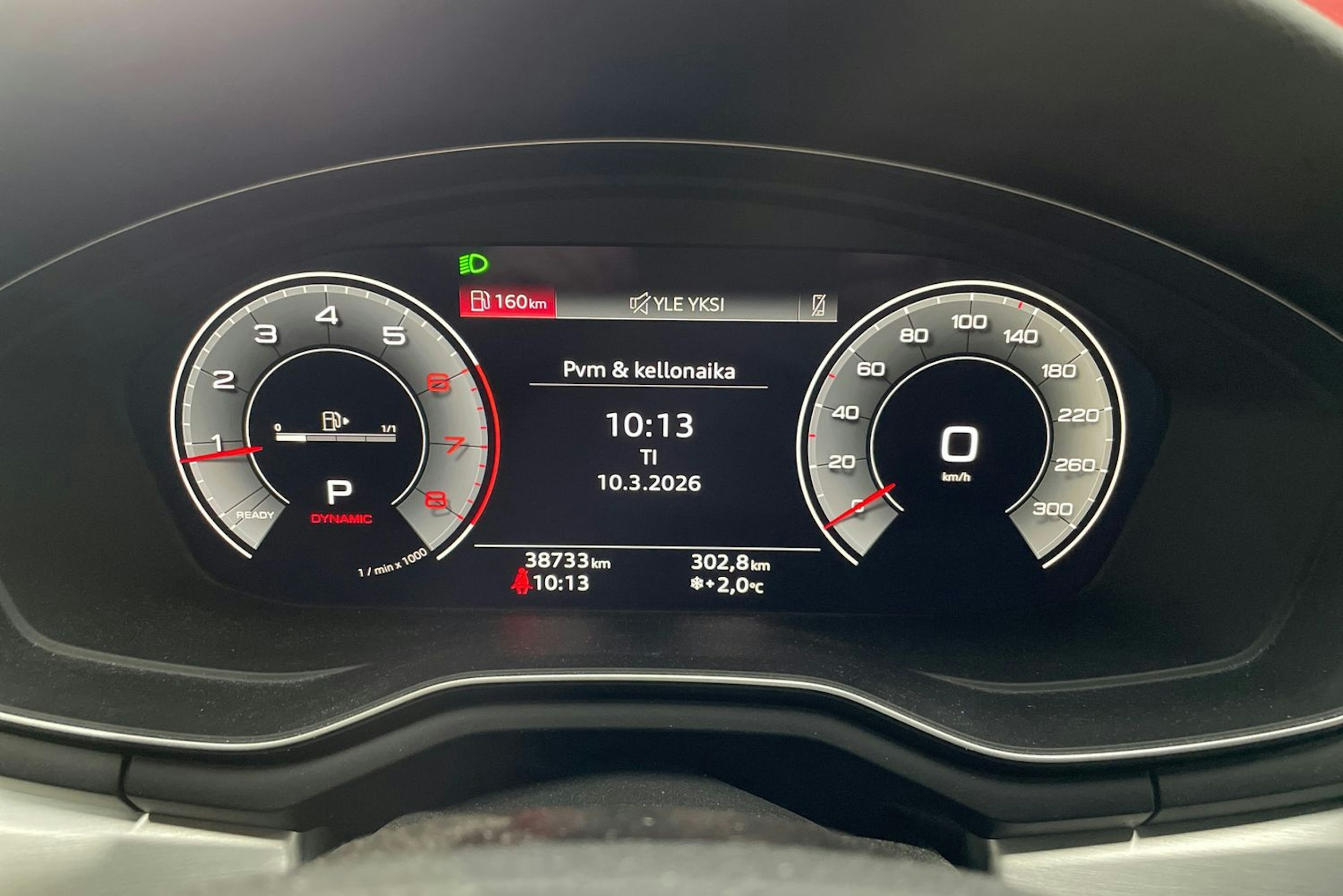 Sininen Audi A4 2022 kuva 15.