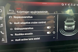 Sininen Audi A4 2022 kuva 19.