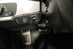 Sininen Audi A4 2022 kuva 25.