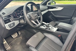 musta Audi A4 2022 kuva 3.