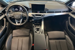 musta Audi A4 2022 kuva 11.