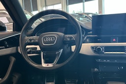 musta Audi A4 2022 kuva 12.