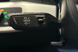 musta Audi A4 2022 kuva 23.