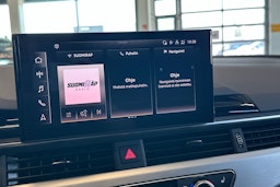 musta Audi A4 2022 kuva 28.