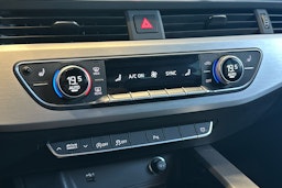 musta Audi A4 2022 kuva 31.