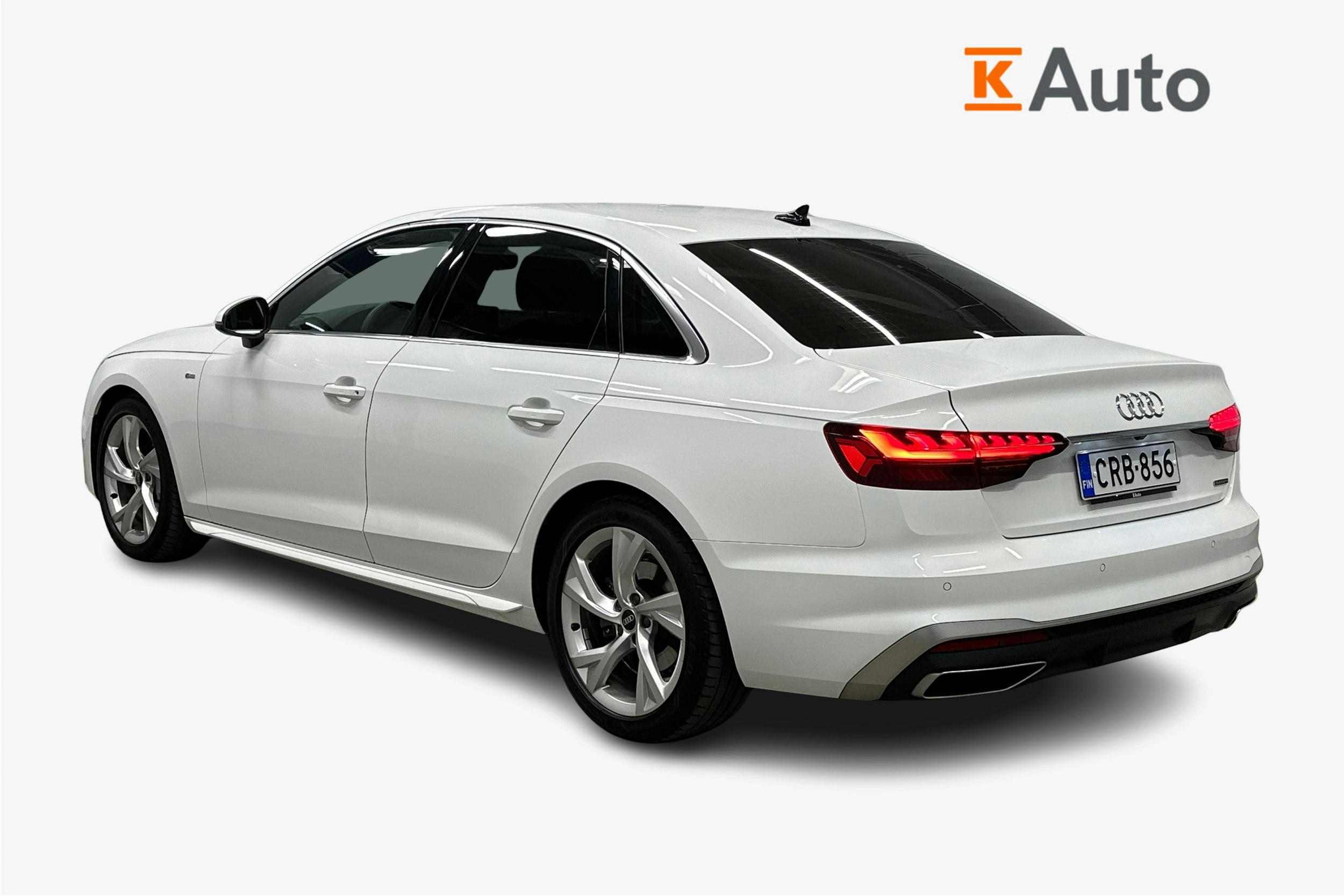 valkoinen Audi A4 2022 kuva 2.