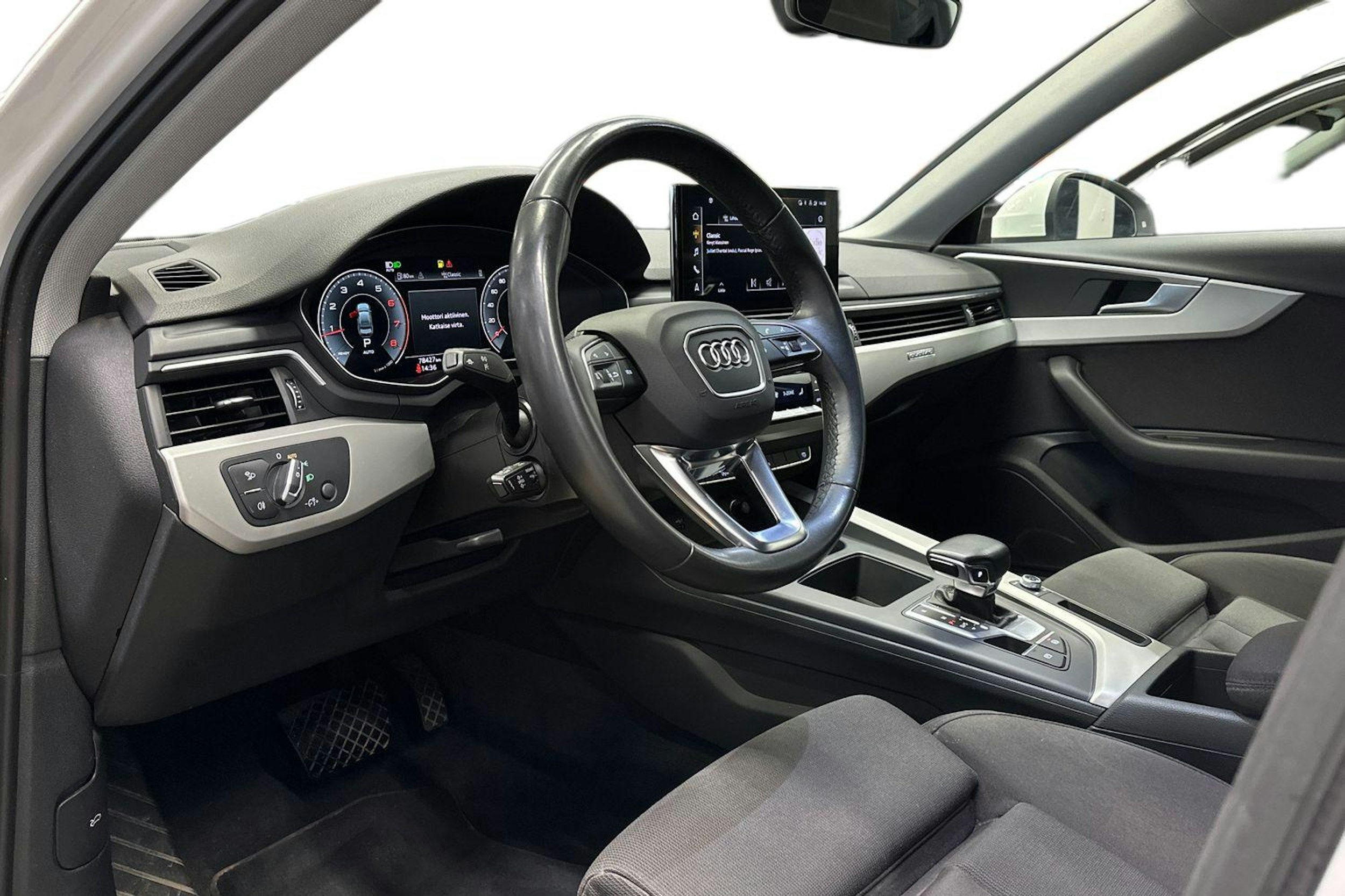 valkoinen Audi A4 2022 kuva 7.