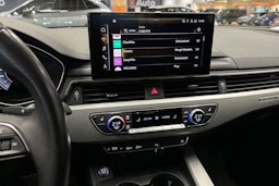 valkoinen Audi A4 2022 kuva 18.