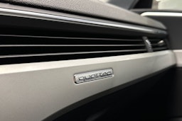 valkoinen Audi A4 2022 kuva 19.