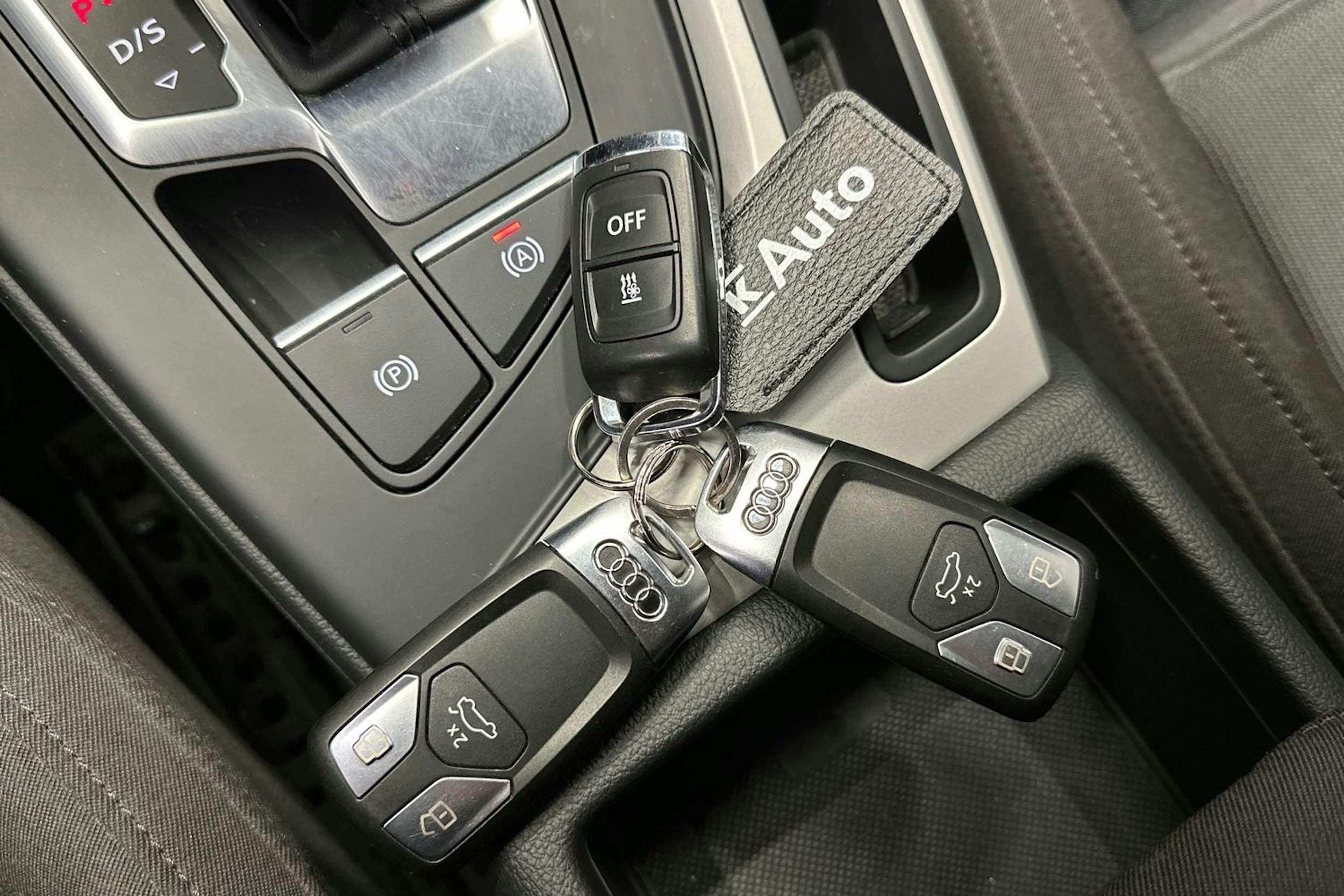 valkoinen Audi A4 2022 kuva 21.