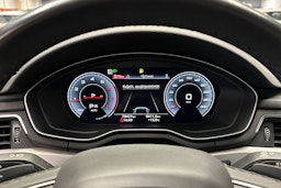 valkoinen Audi A4 2022 kuva 22.