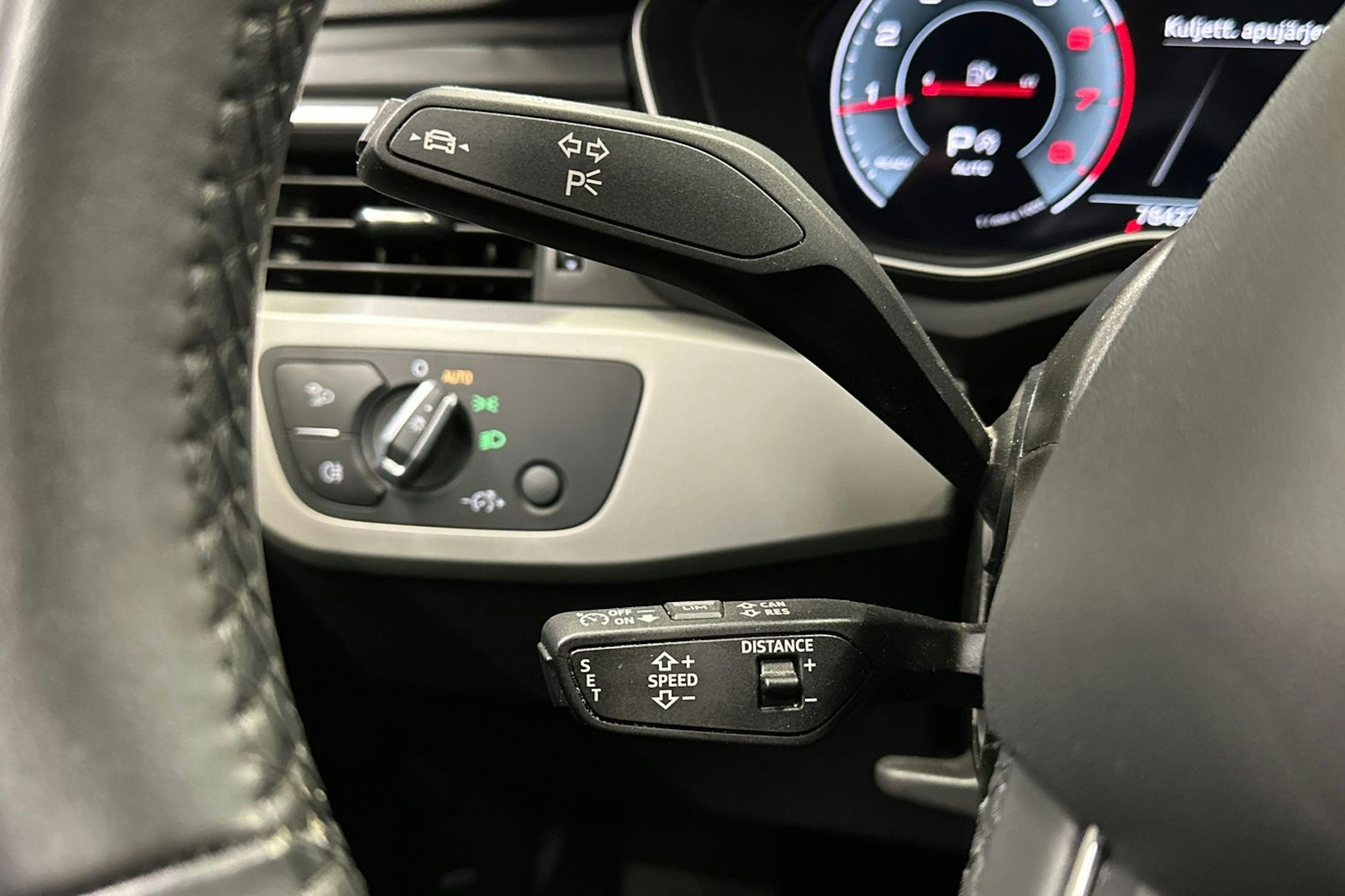 valkoinen Audi A4 2022 kuva 23.