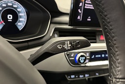 valkoinen Audi A4 2022 kuva 24.