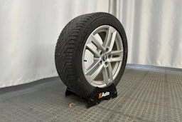 musta Audi A4 2022 kuva 10.