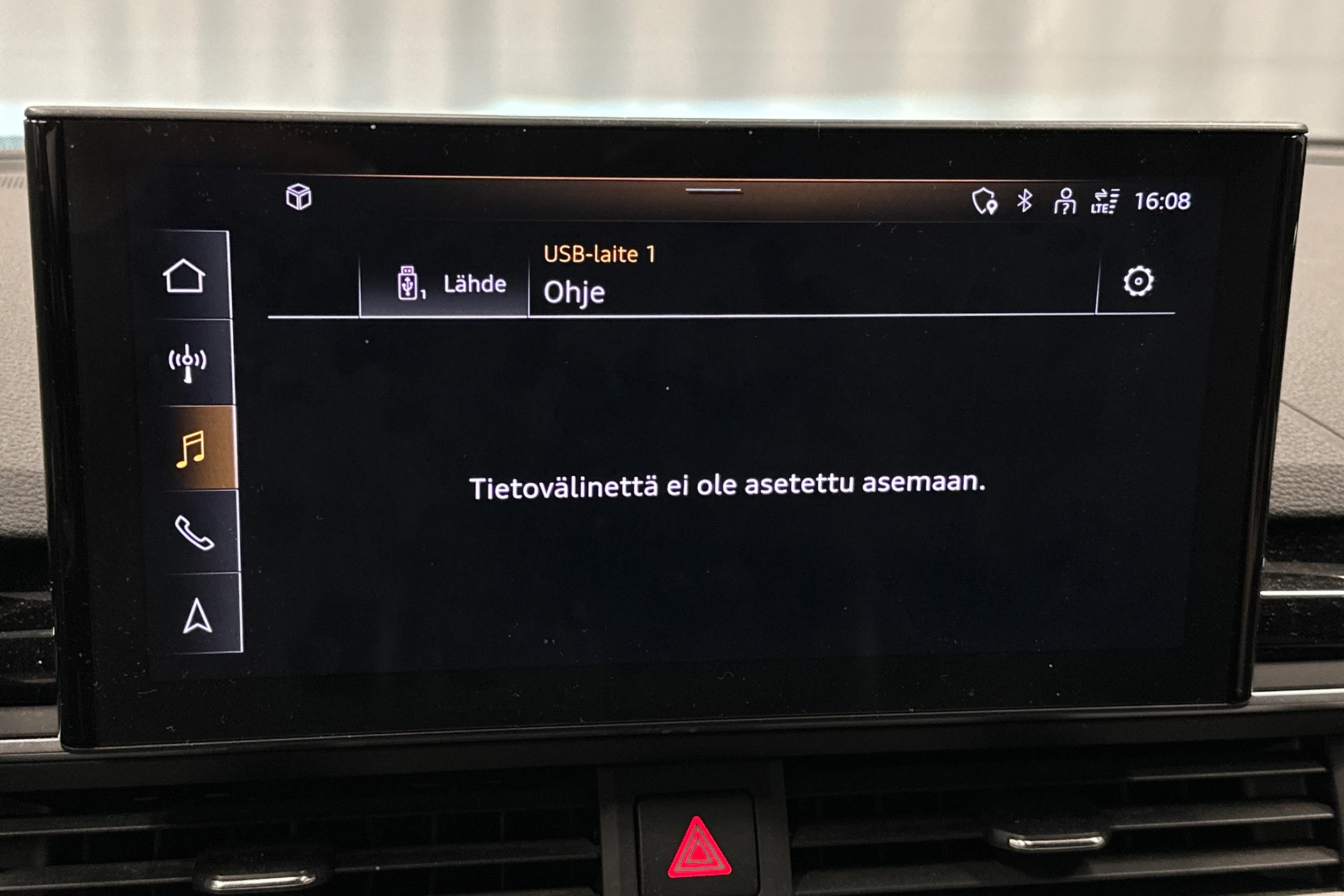 musta Audi A4 2022 kuva 20.
