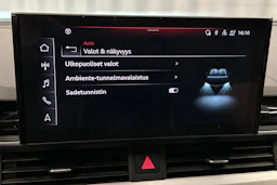 musta Audi A4 2022 kuva 26.