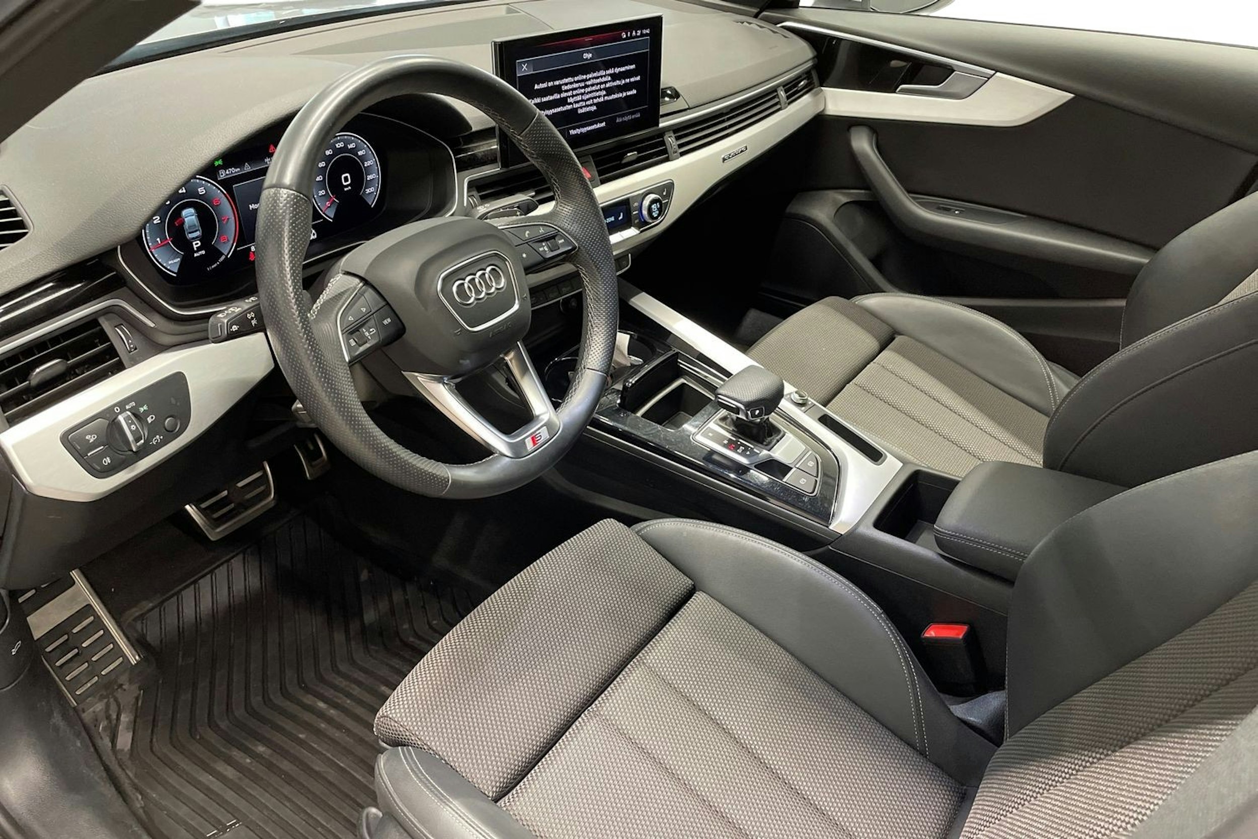 Harmaa Audi A4 2022 kuva 7.
